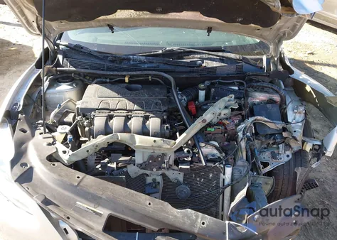 2015 Nissan Sentra S z USA, uszkodzony, nr VIN 3N1AB7APXFY368318